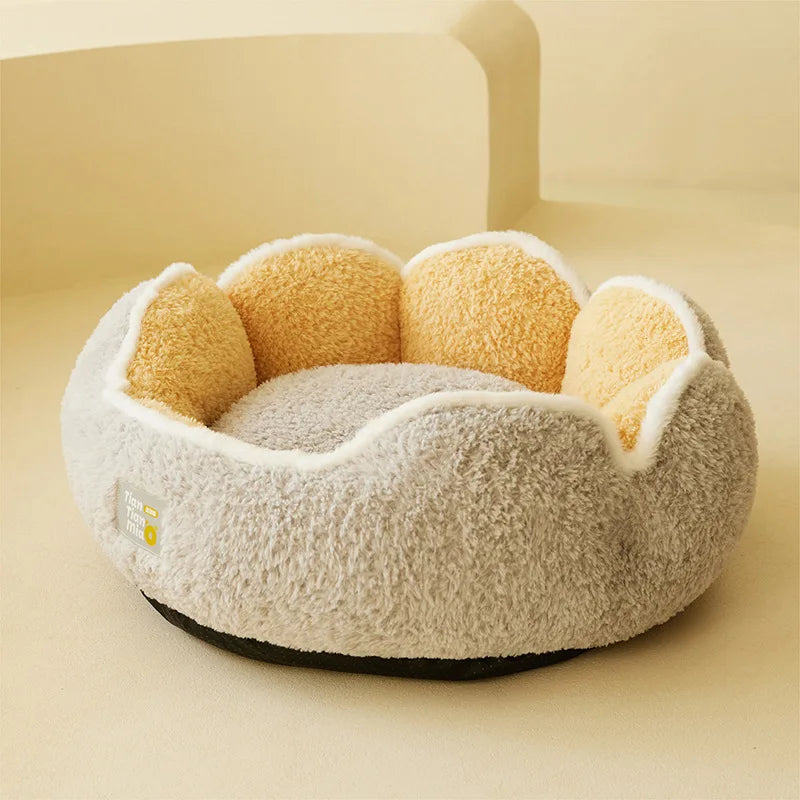 Super Plush Cat & Dog Bed – Warm Sleeping Nest & Cushion